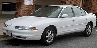 Oldsmobile Intrigue — photo illustrative