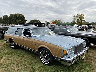 Buick Estate Wagon — photo illustrative