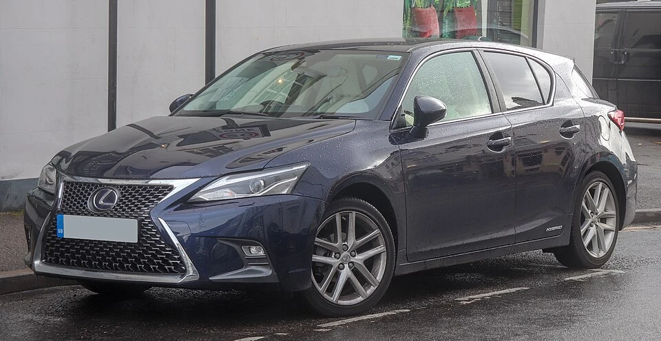 Lexus — CT ZWA10 2011–2022