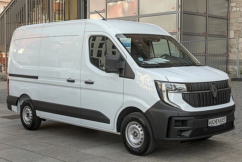 Renault — Master 4th Gen (XDD) 2024 >
