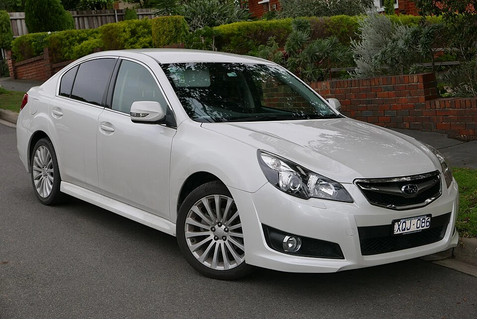 Subaru — Legacy 2009–2014
