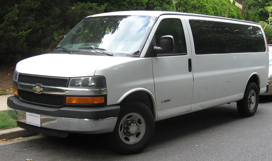 Chevrolet Express — photo illustrative