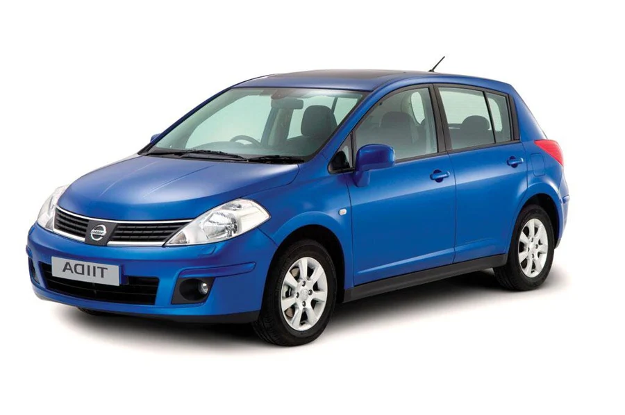 Nissan Tiida — photo illustrative